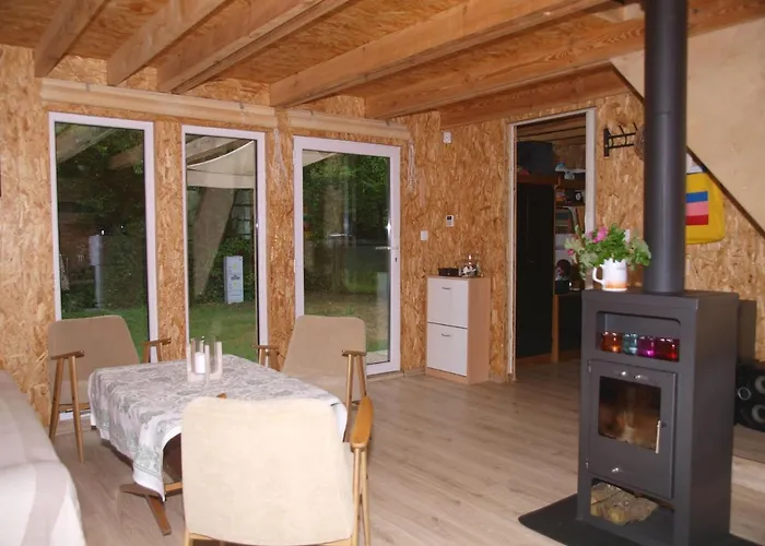 Alojamento de Turismo Selvagem Dom Letniskowy *